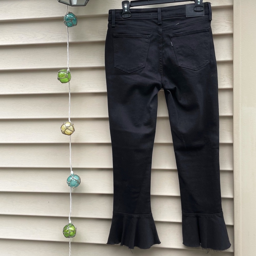 Levi’s 711 Ruffle-Hem Cropped Jeans - Picture 2 of 6